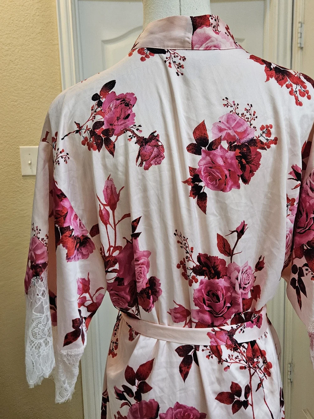 INC International Concepts Intimates Floral Robe – Size M